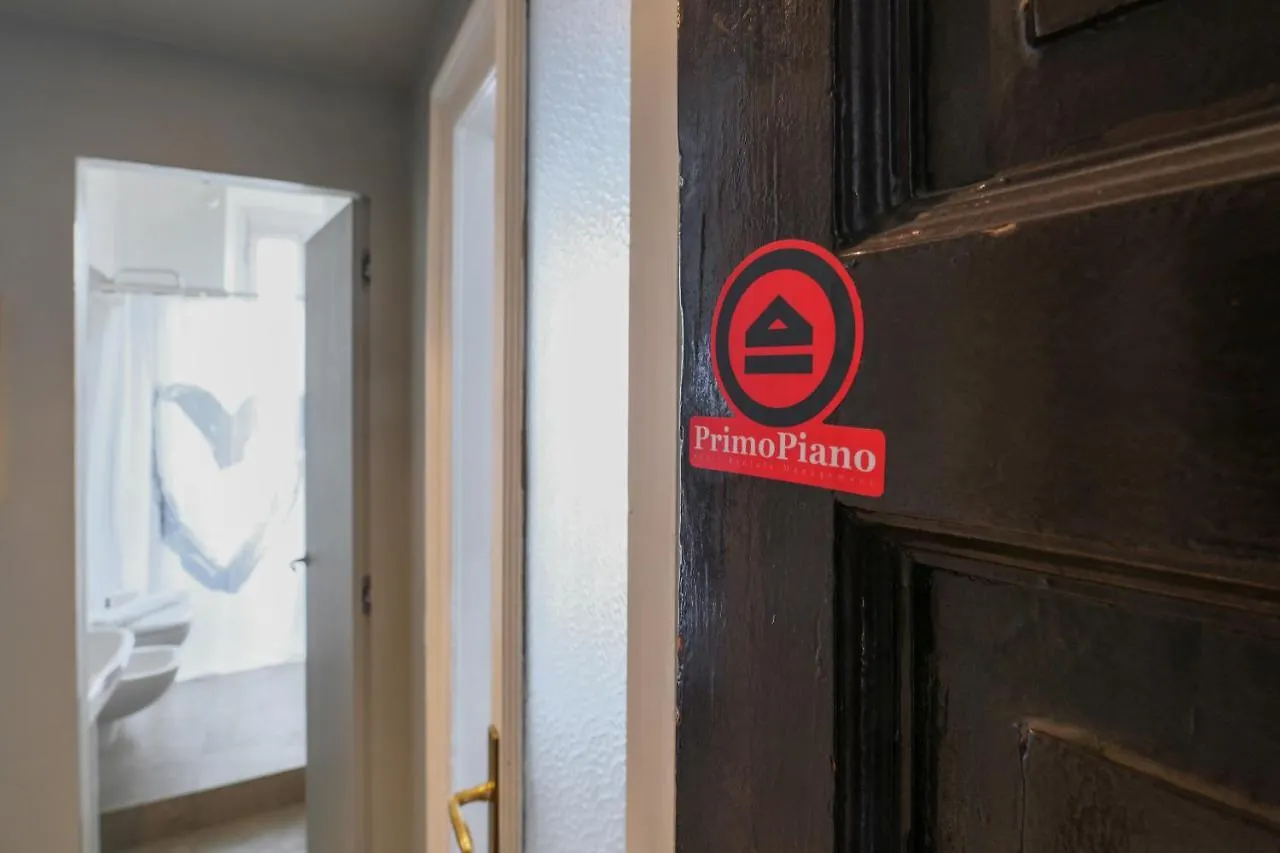 Primopiano - Giacosa Apartment Milan