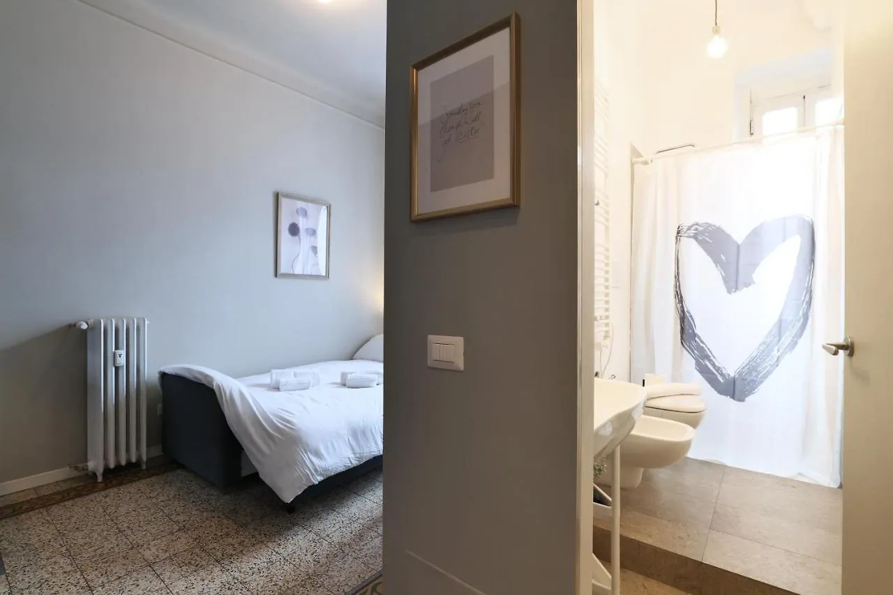 Primopiano - Giacosa Apartment Milan